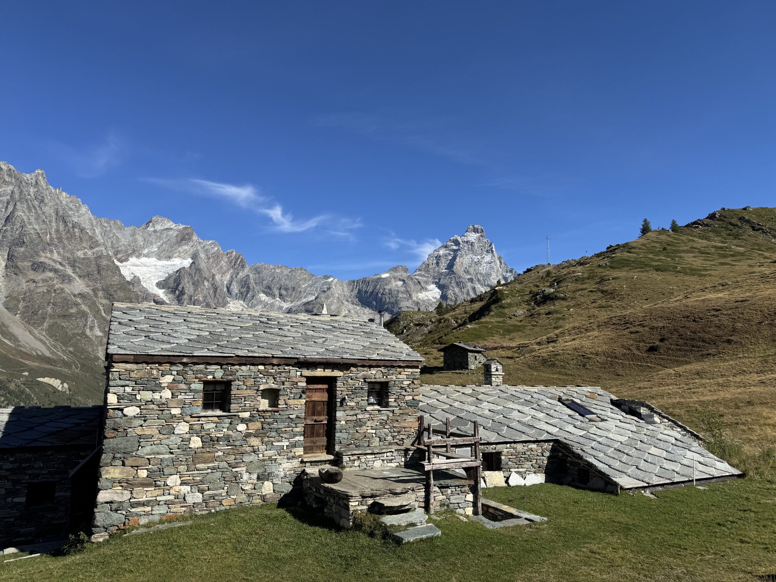Breuil Cervinia über Cheneil nach Chamois